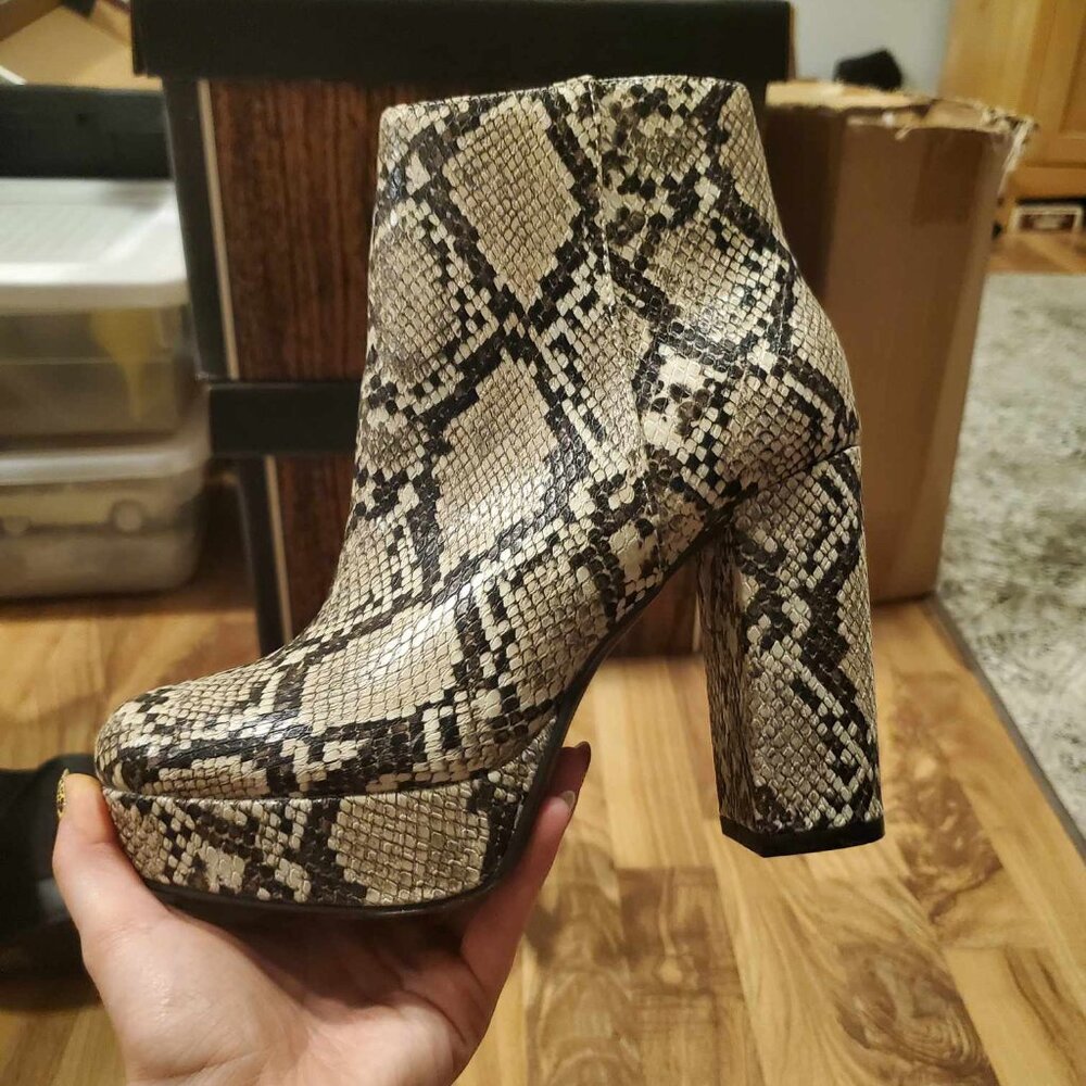 Snakeskin Platform Boot - 5.5